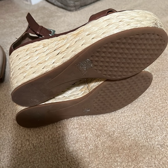 Aerosoles Platform Sandals, size 8.5 - Picture 2 of 2